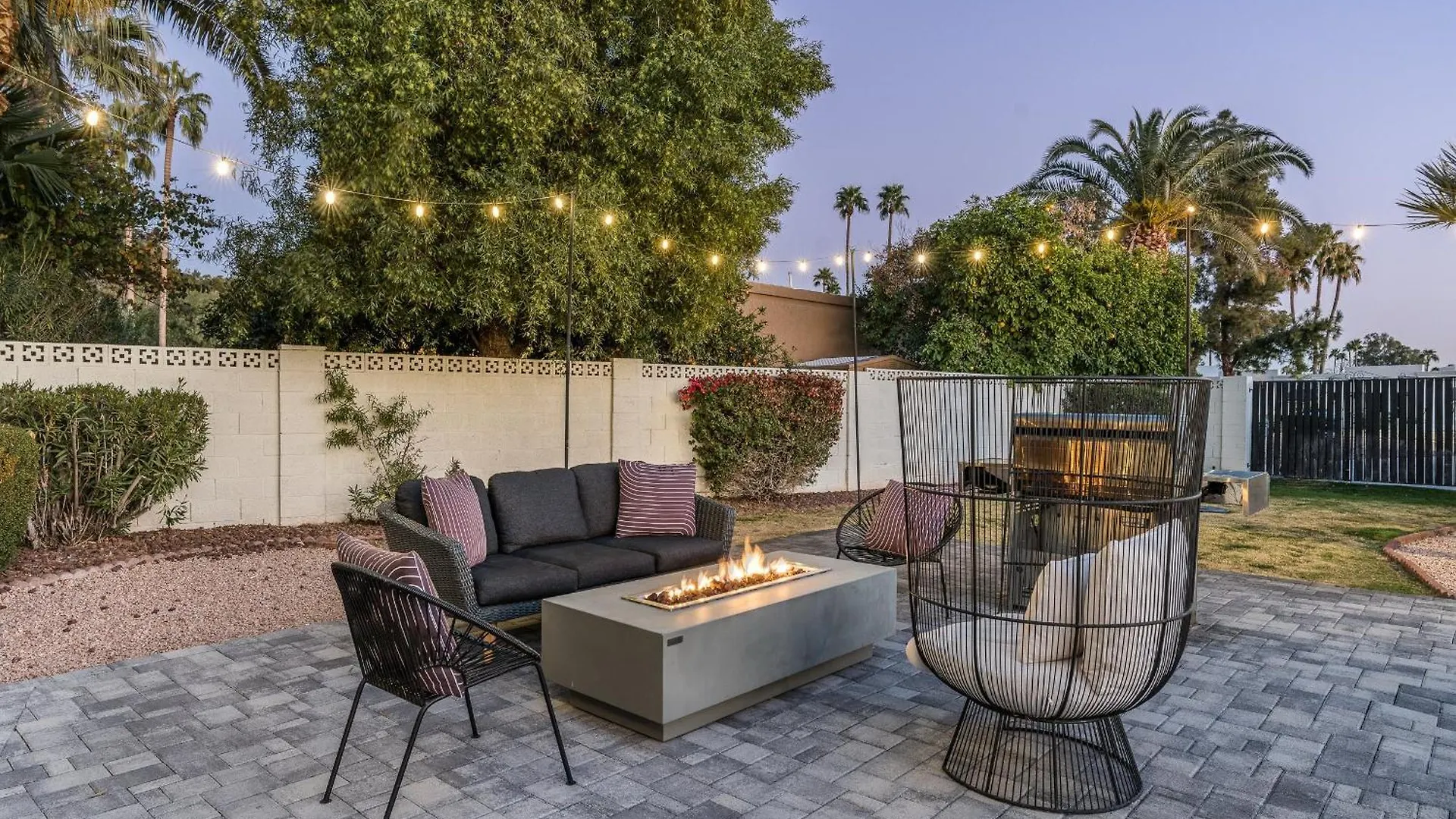 Exciting Backyard Entertainment And Close To Exclusive Golf Courses At La Quinta Del Sol Phoenix 0*,