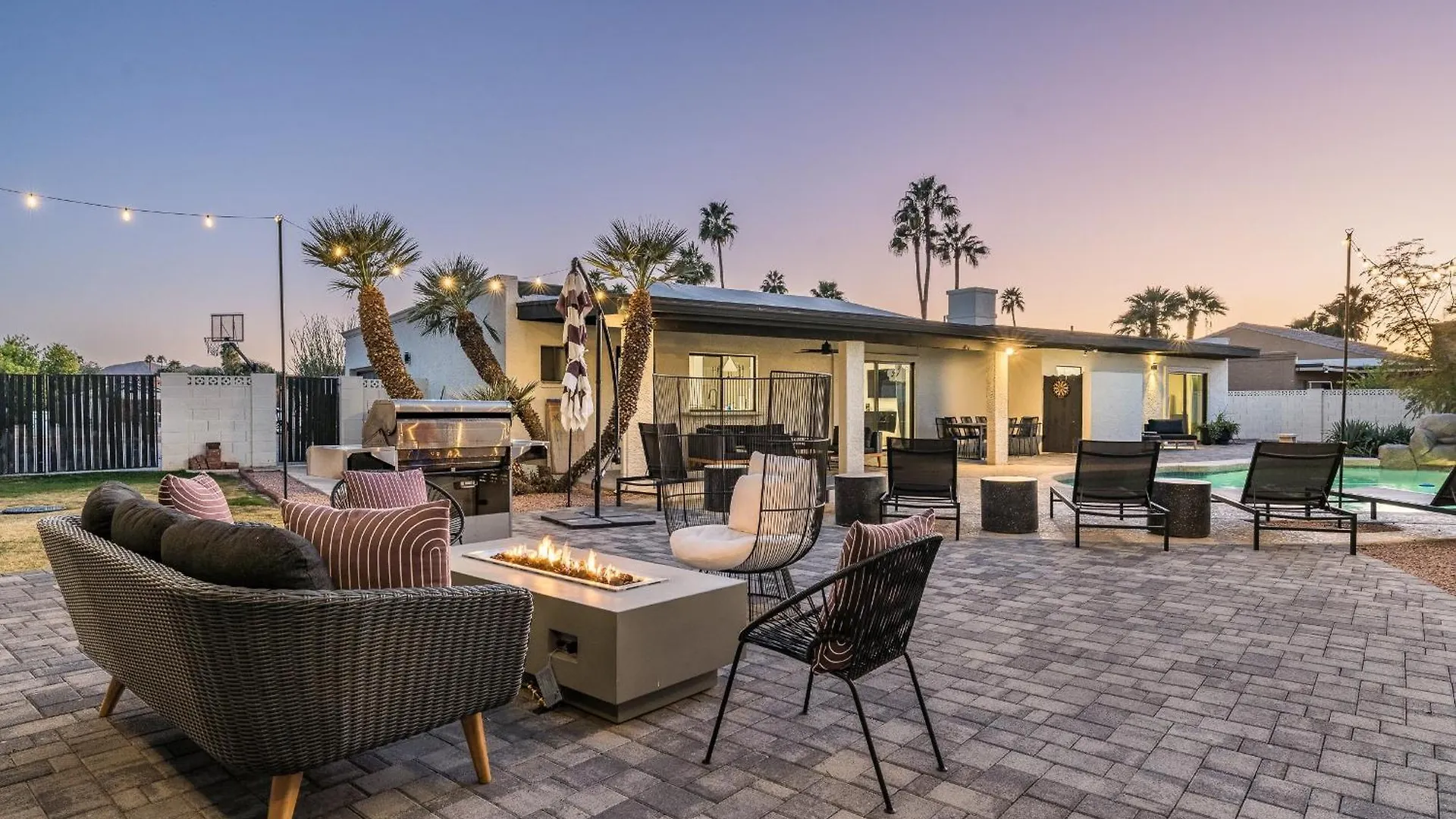 Exciting Backyard Entertainment And Close To Exclusive Golf Courses At La Quinta Del Sol Phoenix Stati Uniti