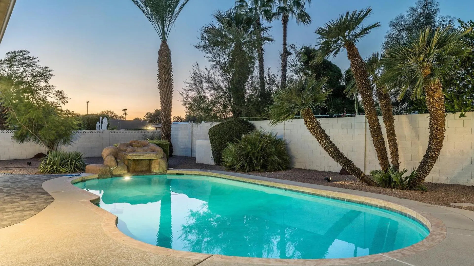 Exciting Backyard Entertainment And Close To Exclusive Golf Courses At La Quinta Del Sol Phoenix 0*,  Stati Uniti