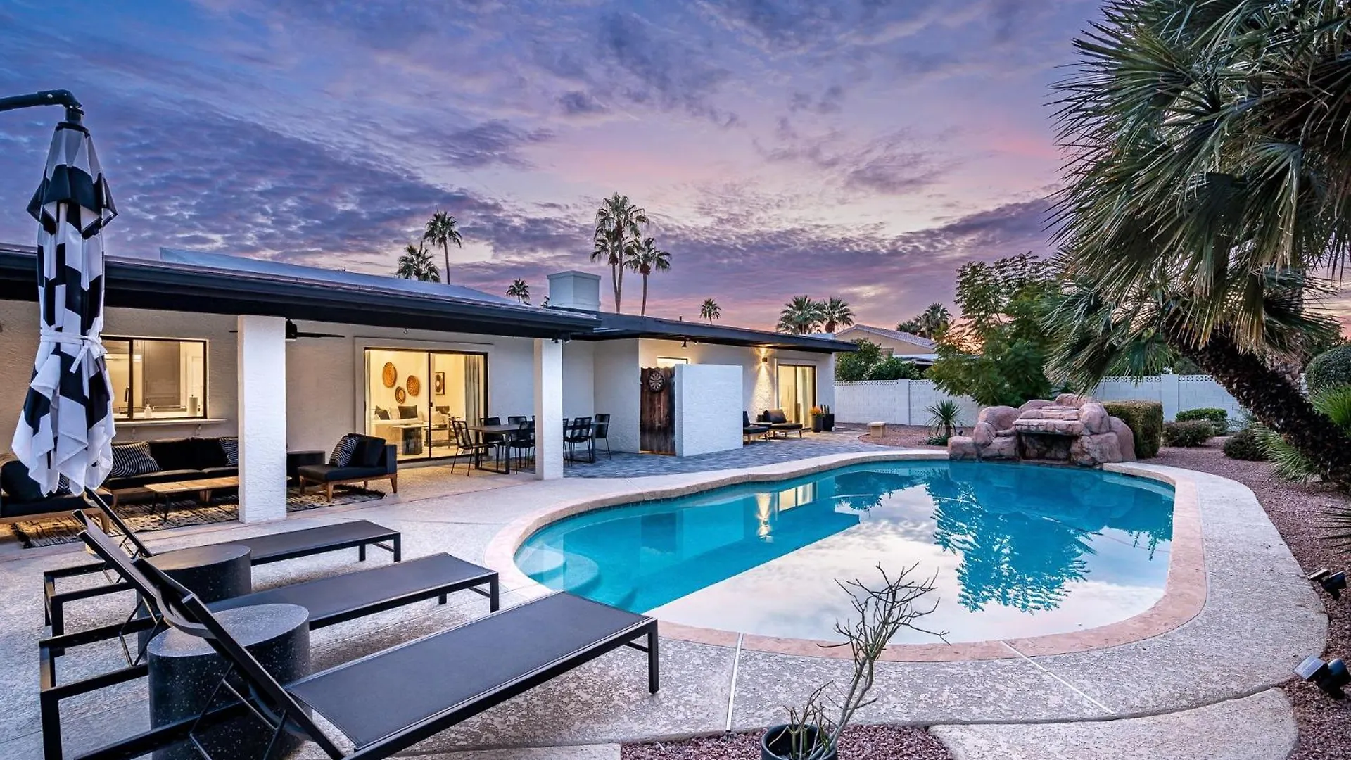 Exciting Backyard Entertainment And Close To Exclusive Golf Courses At La Quinta Del Sol Phoenix 0*,